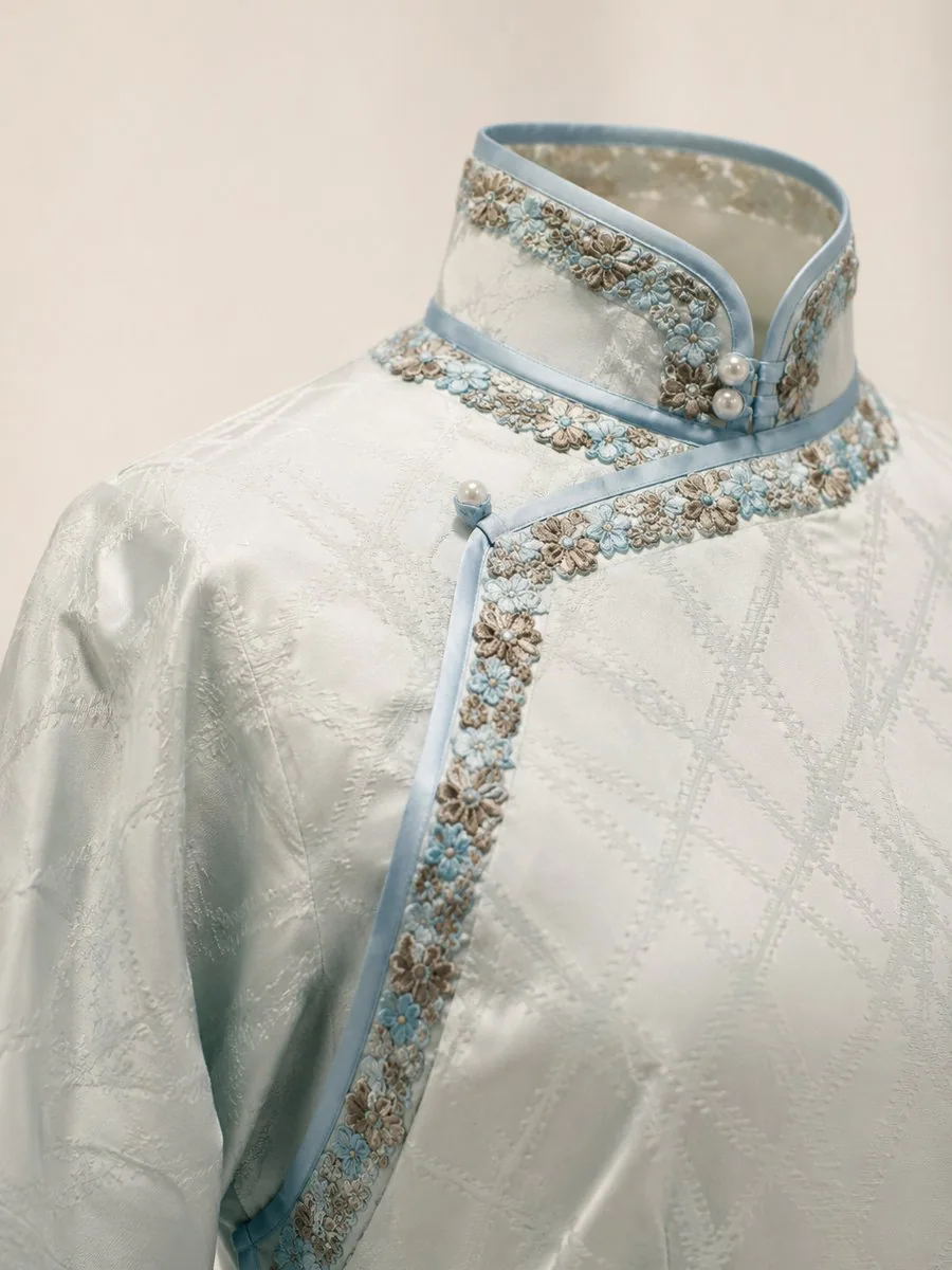 Peacock-blue silk velvet qipao detail